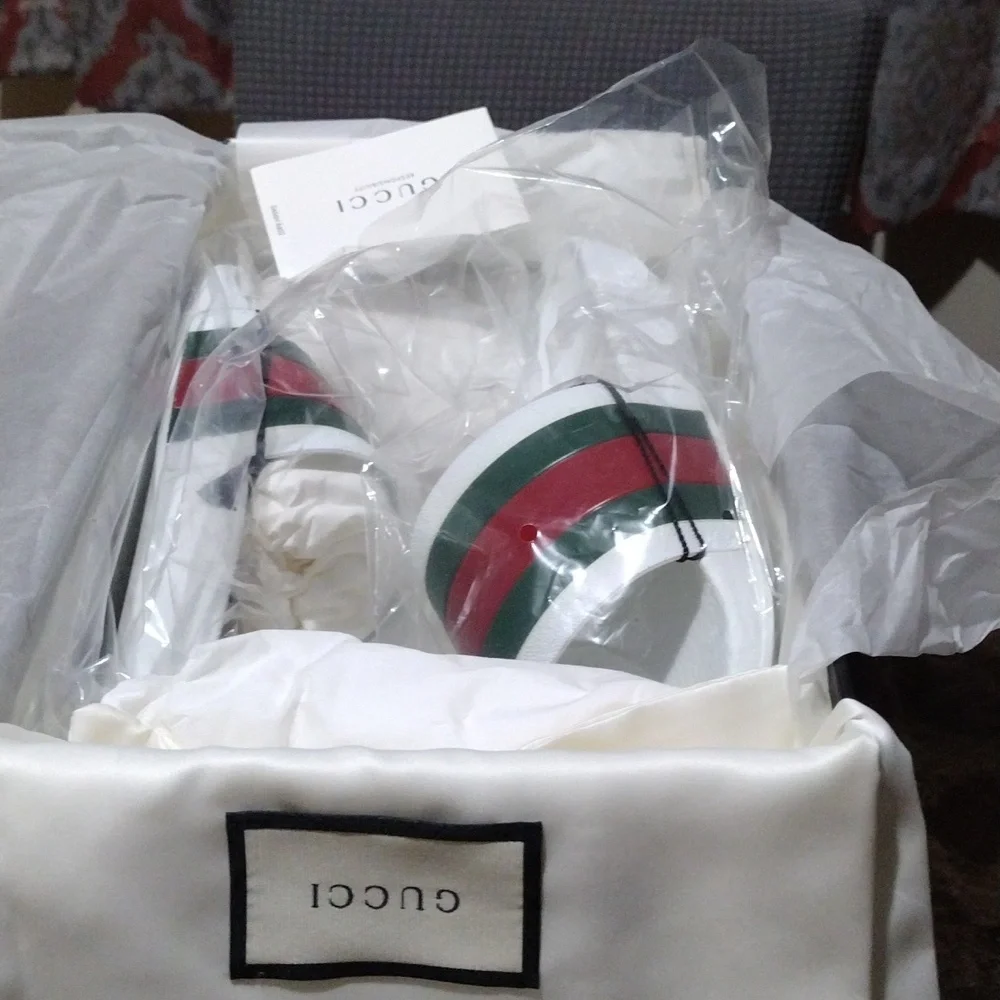 Gucci Slides - Picture 7 of 16